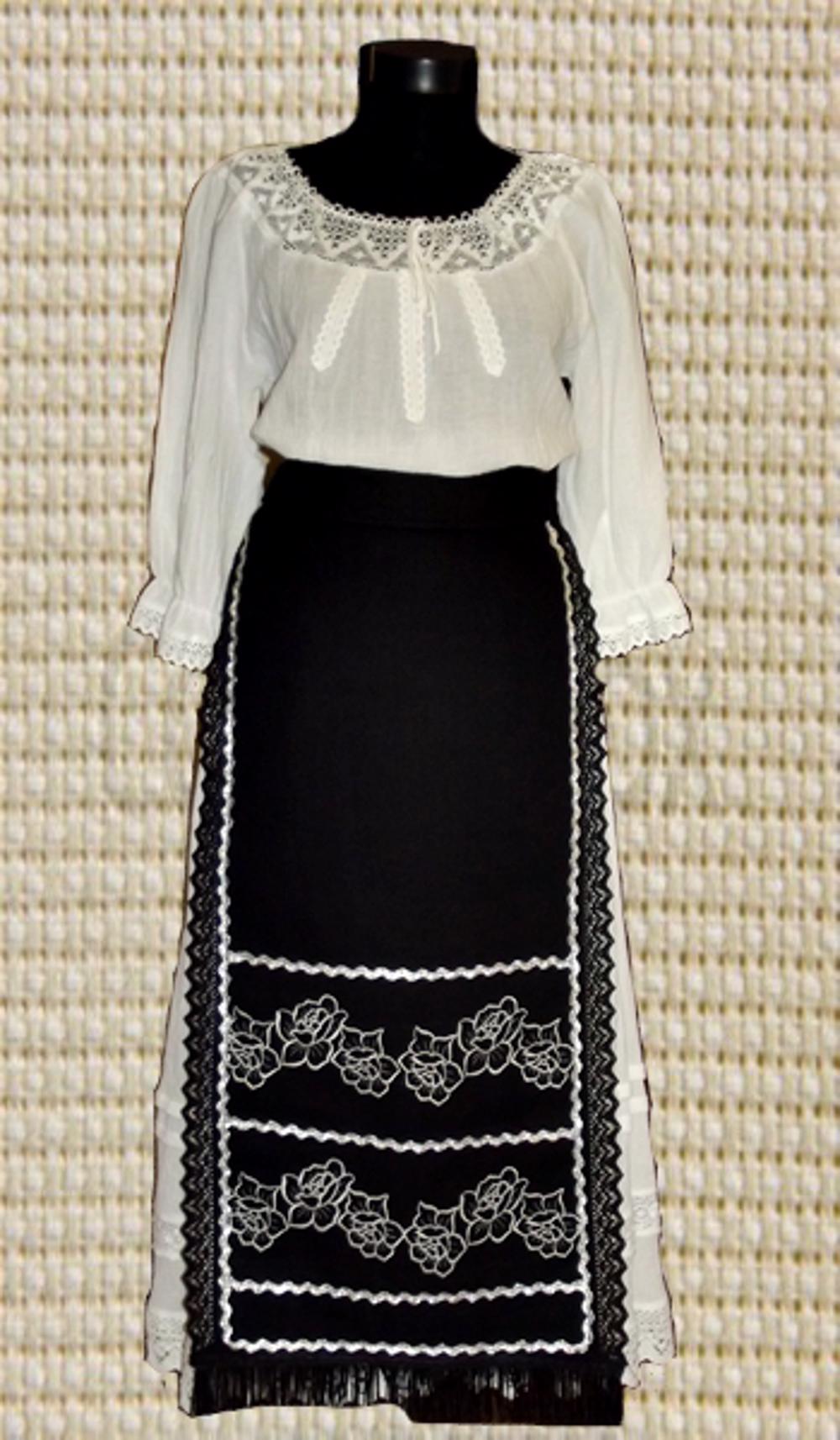 Costum Popular Sorina